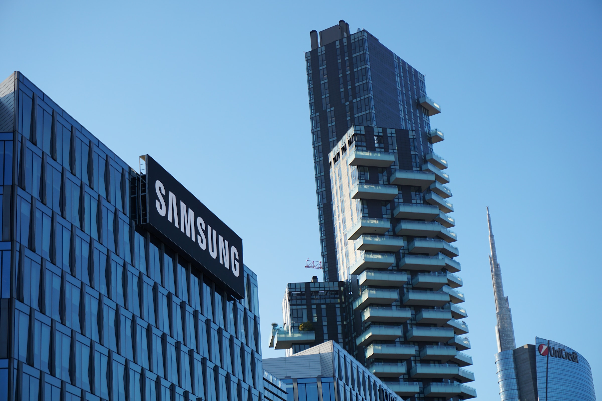 Servicio técnico Samsung en Tenerife reparando electrodoméstico